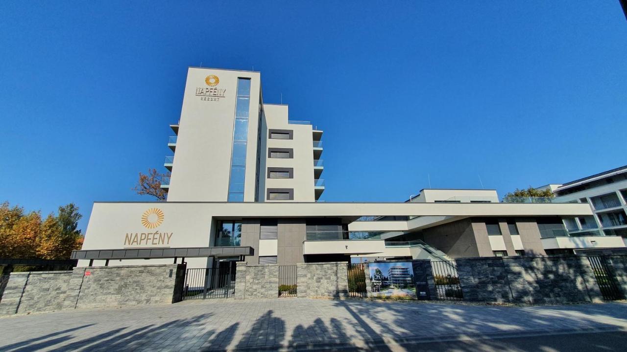 Napfeny Resort Exclusive Balatonlelle Exterior foto